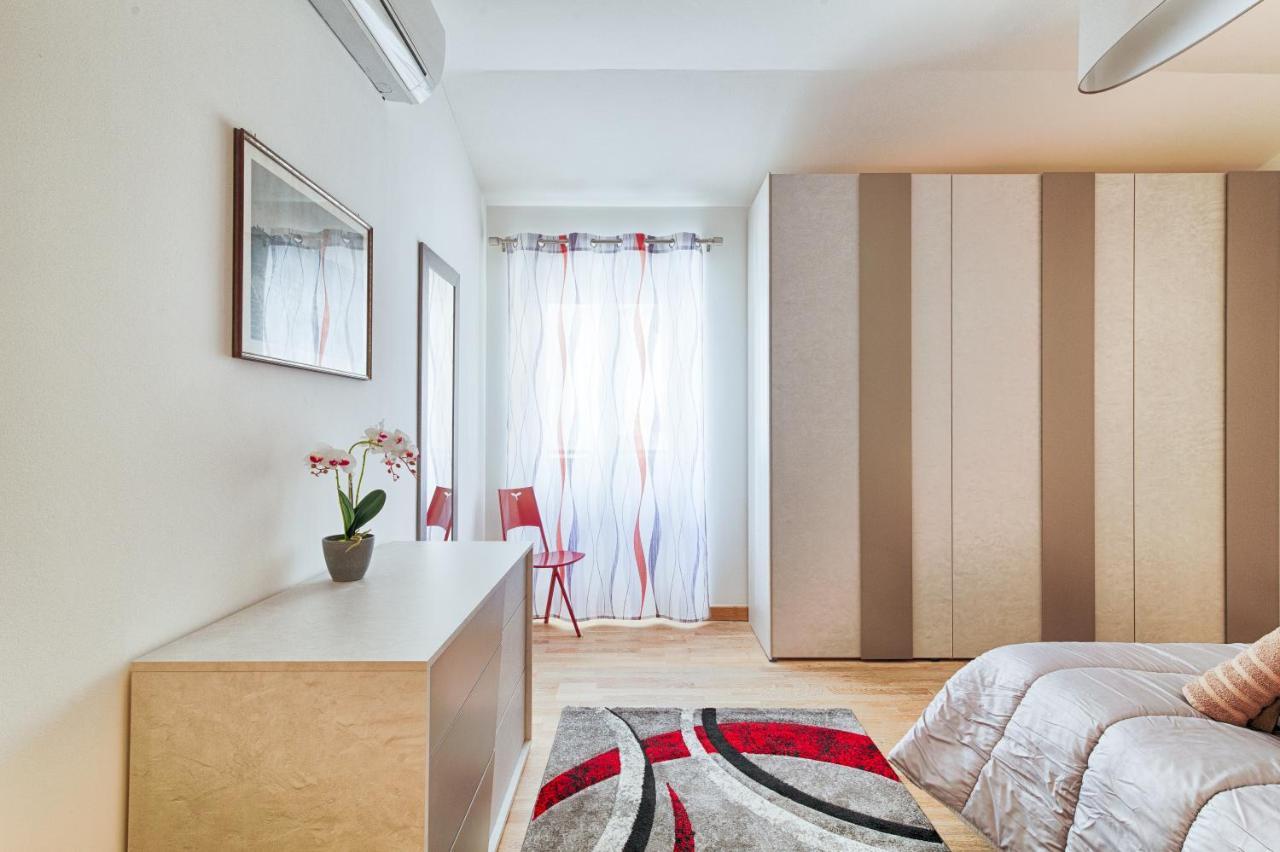 Frida Apartment Nuovo Luminoso Con Vista Aperta Триест Екстериор снимка