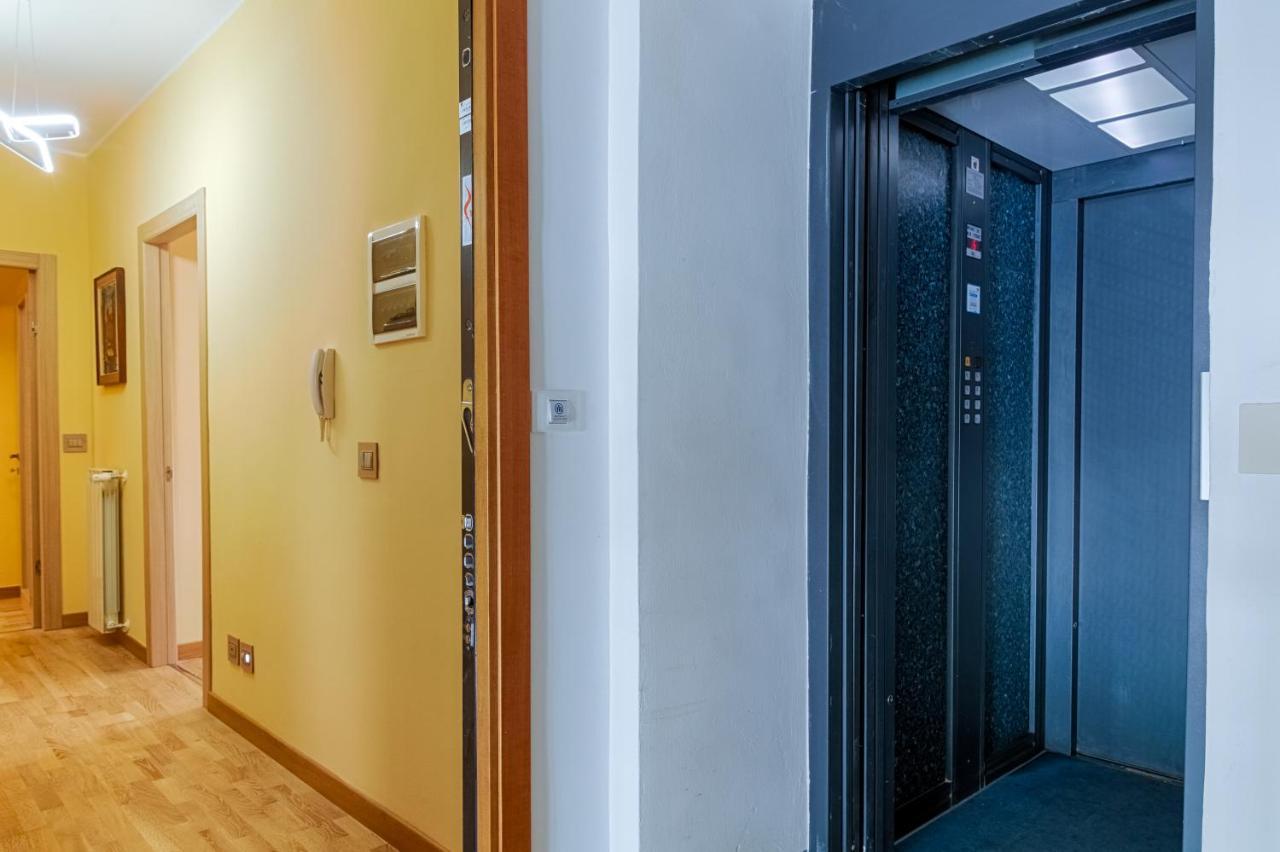 Frida Apartment Nuovo Luminoso Con Vista Aperta Триест Екстериор снимка